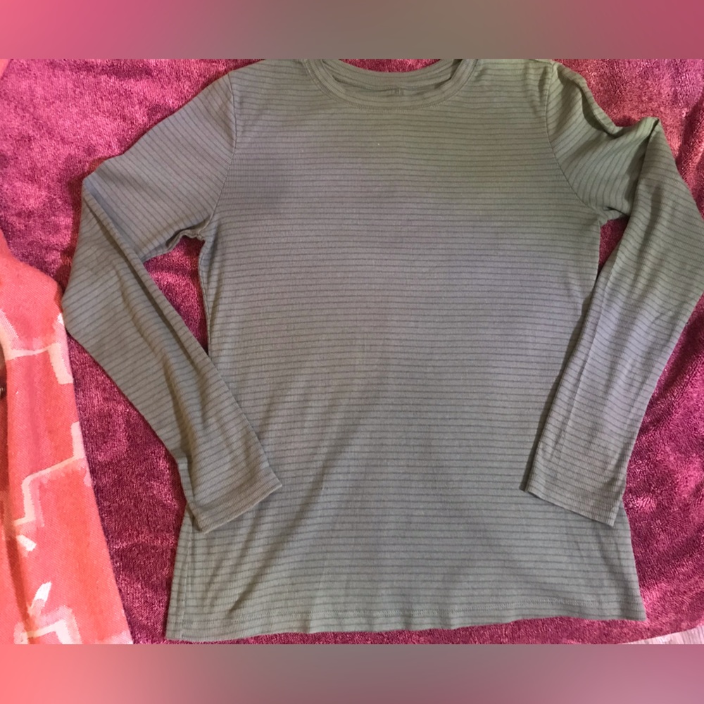 Long Sleeve Stripped Shirt
